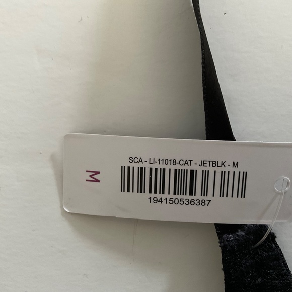 Adore Me Catrice Crotchless Catsuit Lingerie Sz M Black Lace Sexy Flirty NWT - Picture 6 of 12